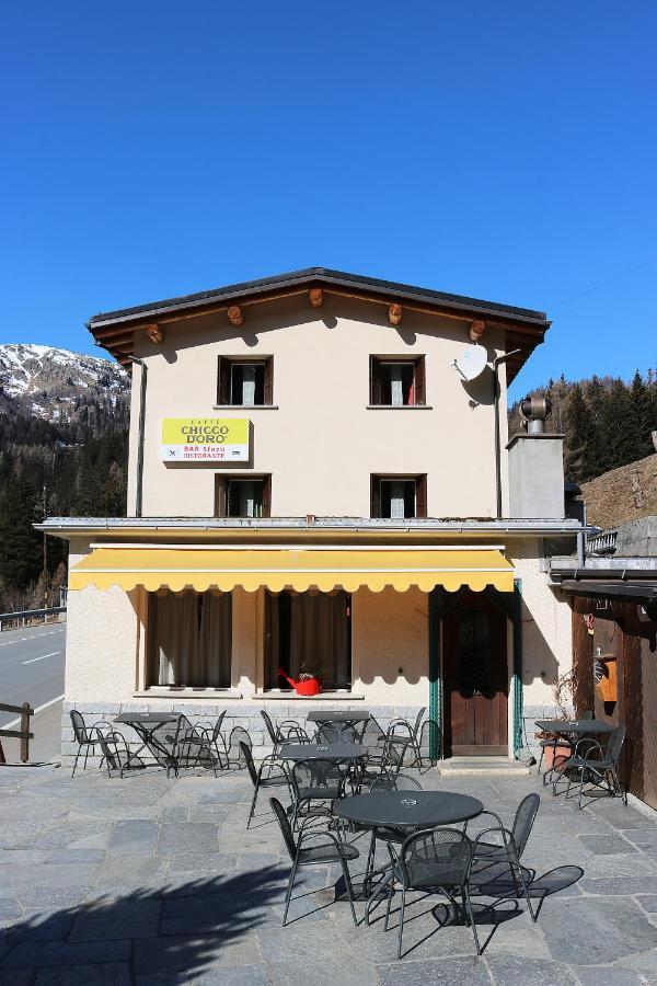 Hotel Sfazu Poschiavo Buitenkant foto