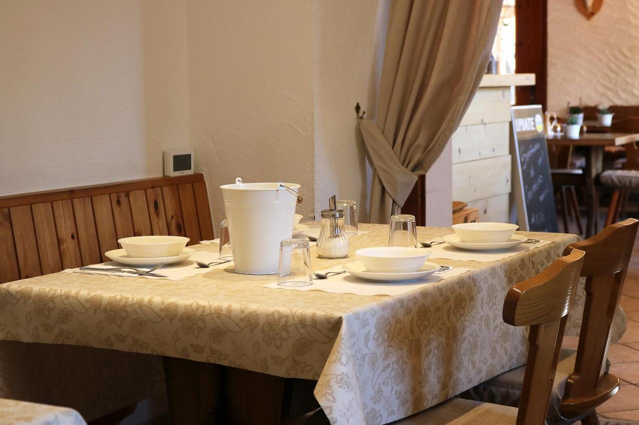 Hotel Sfazu Poschiavo Buitenkant foto