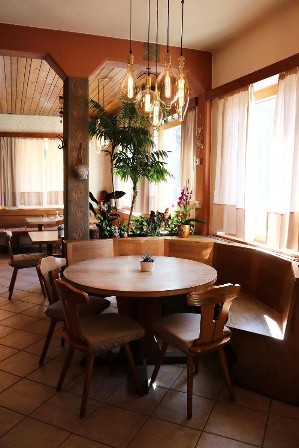 Hotel Sfazu Poschiavo Buitenkant foto